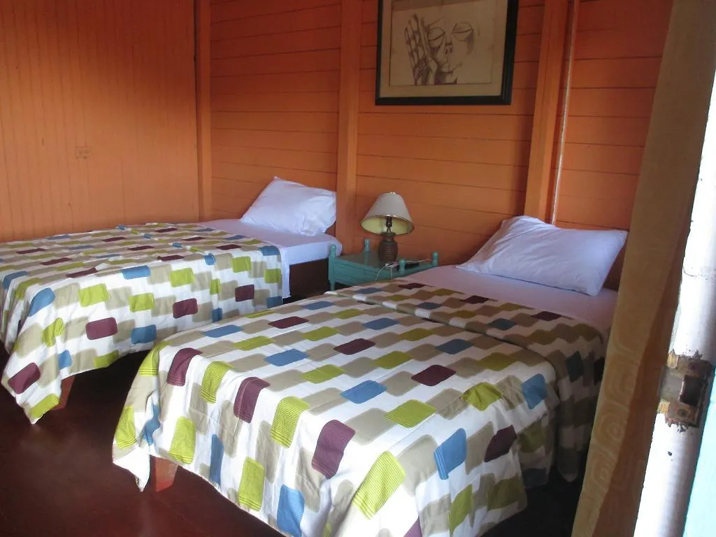 Hotel Flemming Tree Providencia Island